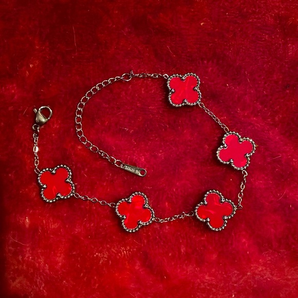 Brand new Red five clover, silver bracelet ￼ - Picture 1 of 2
